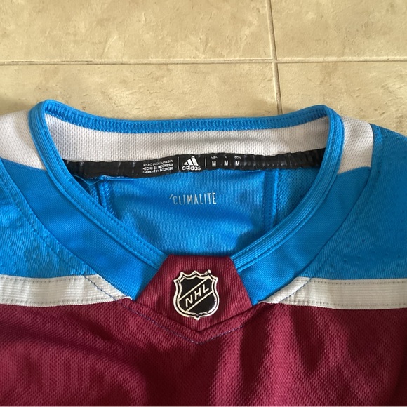 NWT Adidas Men’s Colorado Avalanche Hockey Jersey, Size Medium - Picture 4 of 7